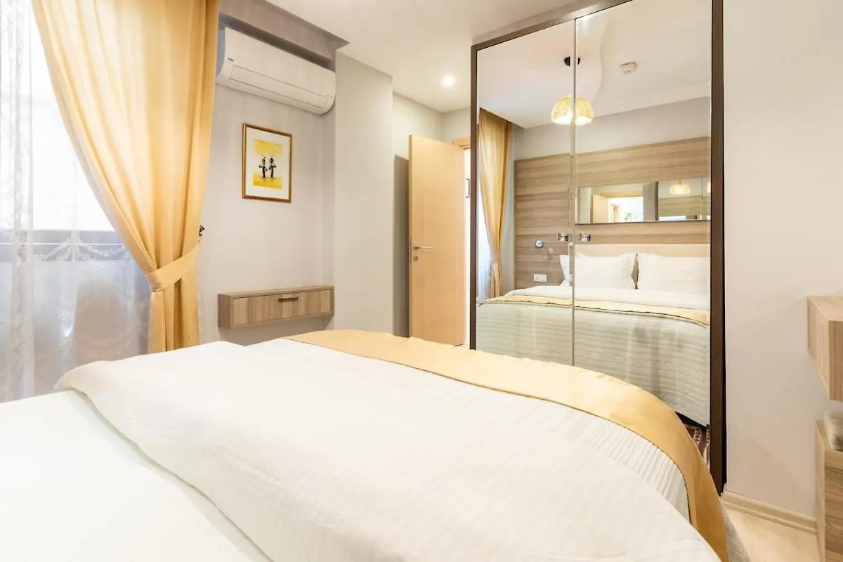 A Cozy Smart Home In Kusadasi Old Town Apartment