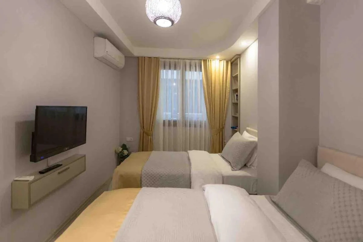 A Cozy Smart Home In Kusadasi Old Town Apartment